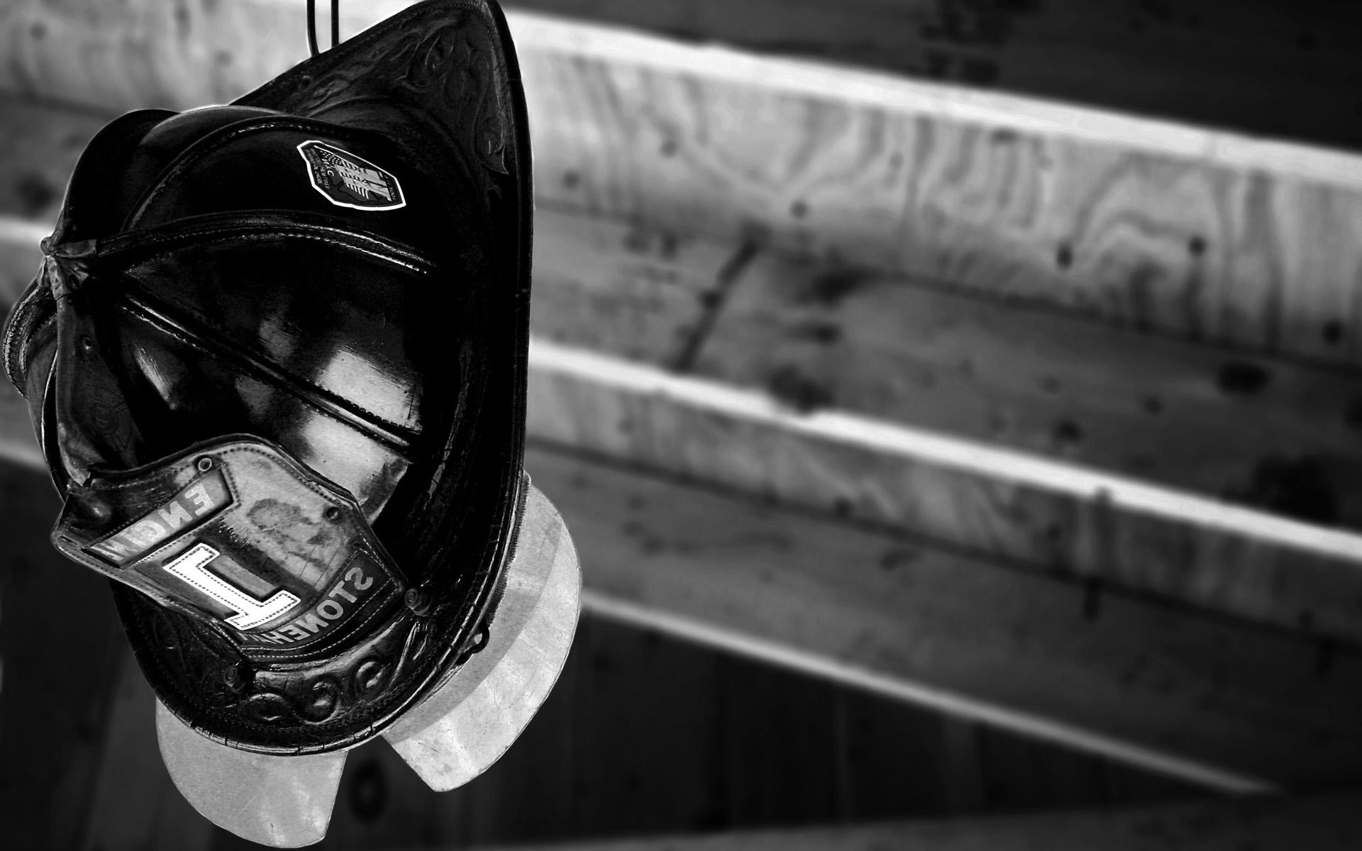 Firefighter Screensavers And Wallpaper