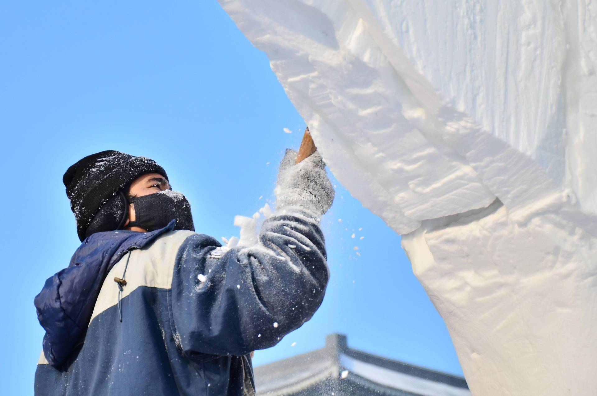 Harbin Ice Sculptor 3gg75r3vj39ta8ca Wallpaper