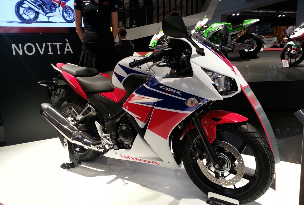 Honda Cbr300r Replaces Cbr250r Bikes