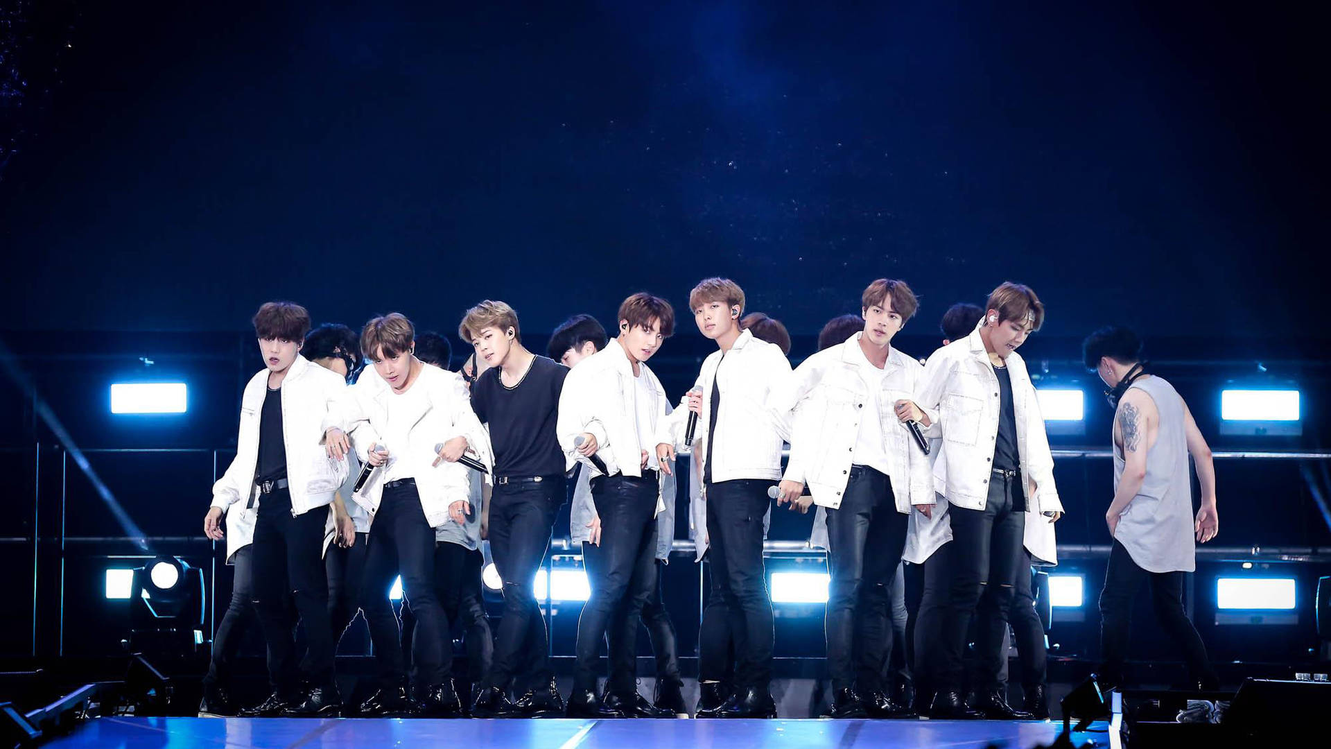 Cool Bts Laptop Wallpaper
