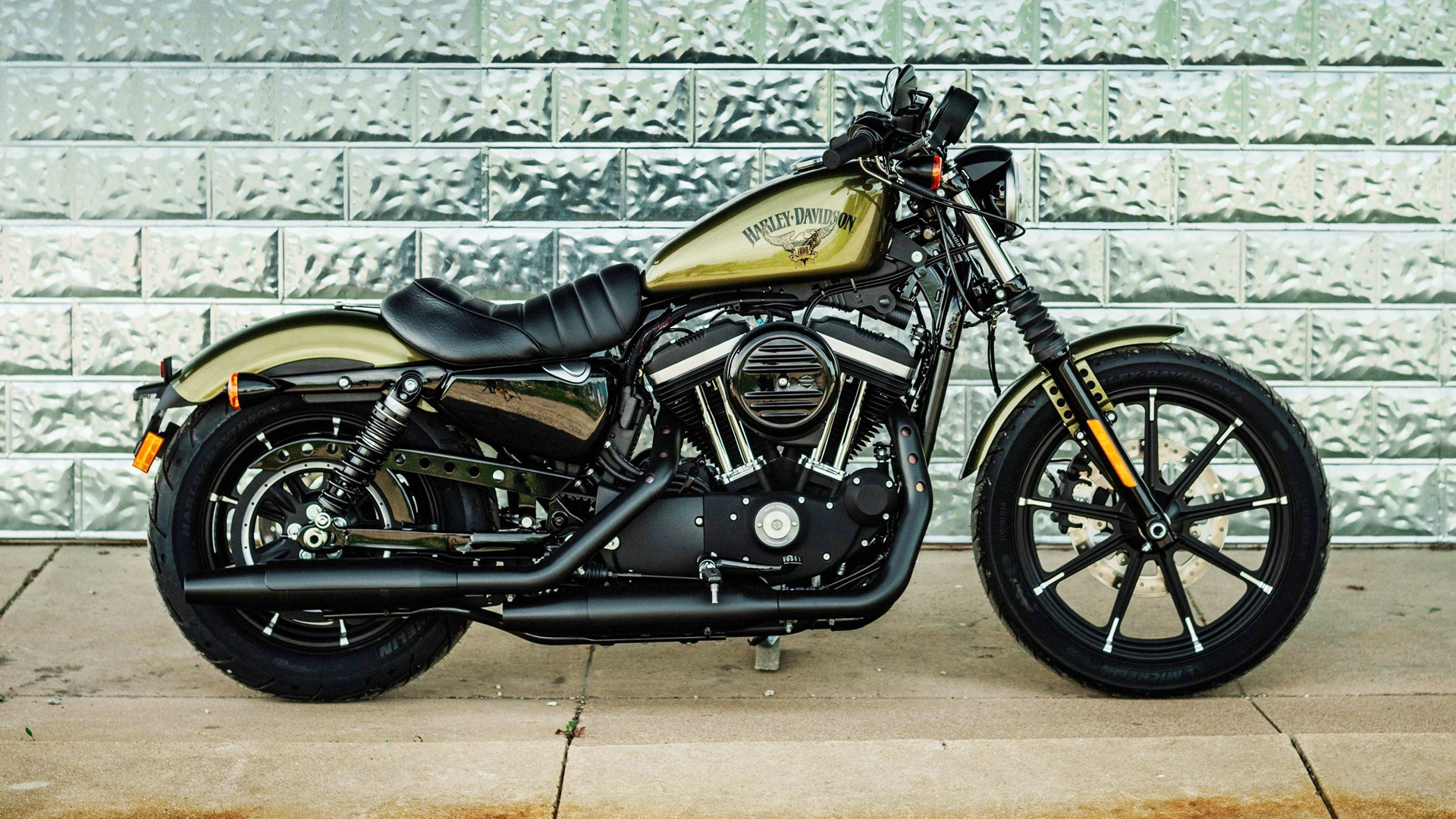Bikes Harley Davidson Iron Bike HD Wallpaper
