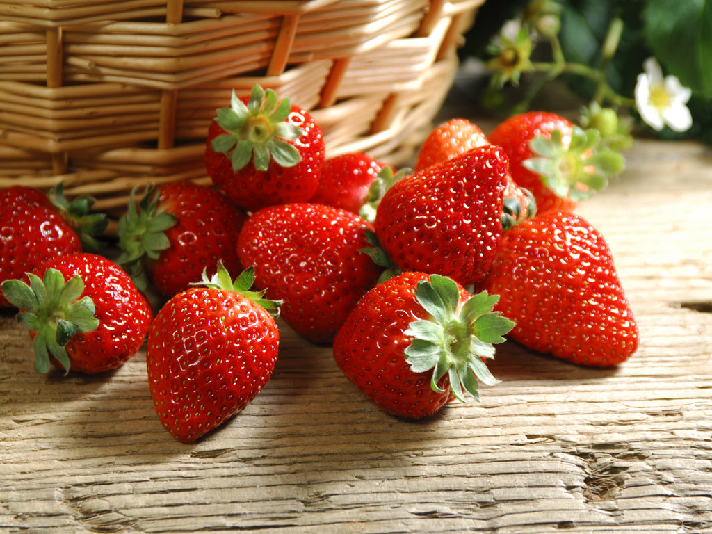 Strawberry Wallpaper