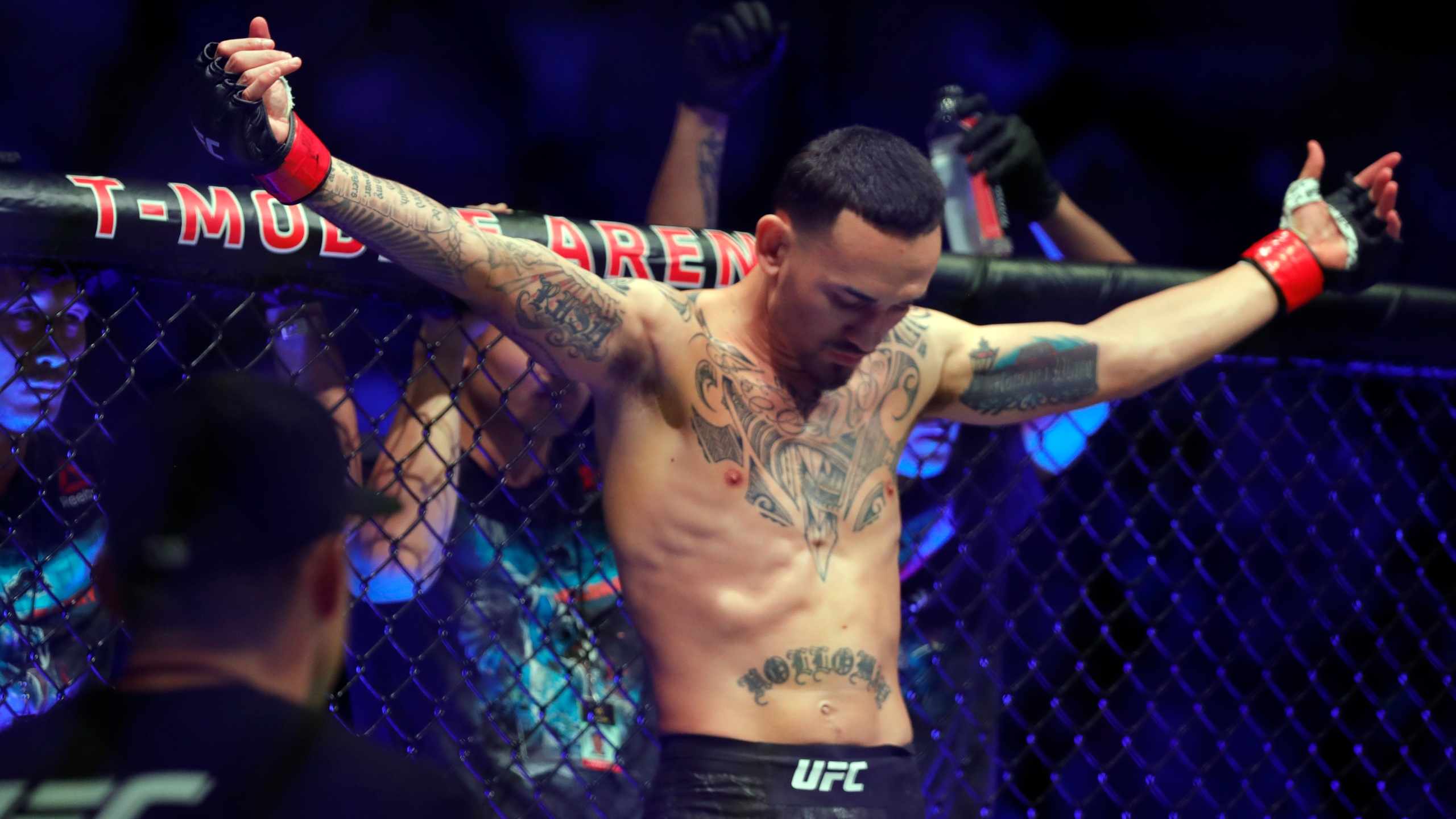 As He Leaves For Fight Island Max Holloway Is Ready