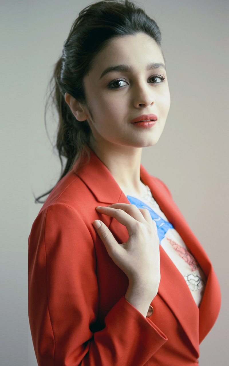 Alia Bhatt New Bollywood Actress HD Wallpaper