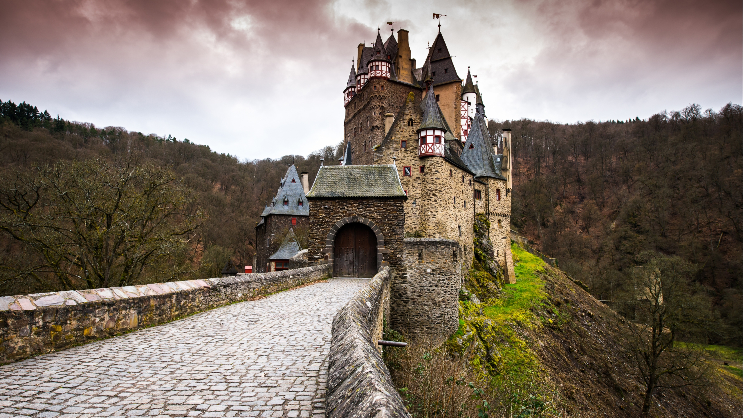 Eltz Castle Full HD Wallpaper and Background 2560x1440