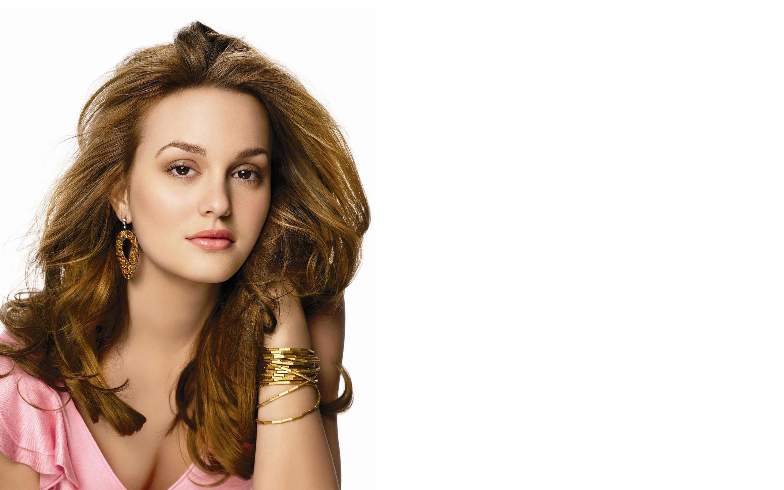 Leighton Meester Wallpaper