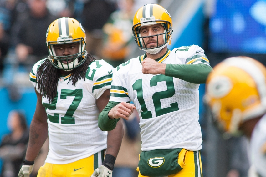 Aaron Rodgers Changes The Play While Running Back Eddie Lacy