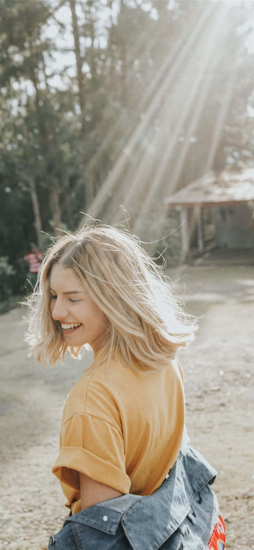 Single Woman Picture Wallpaper
