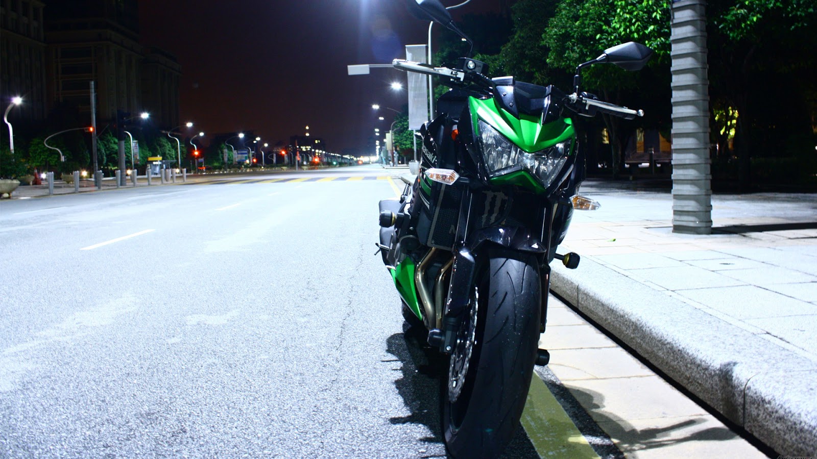 Kawasaki Z800 Wallpaper On