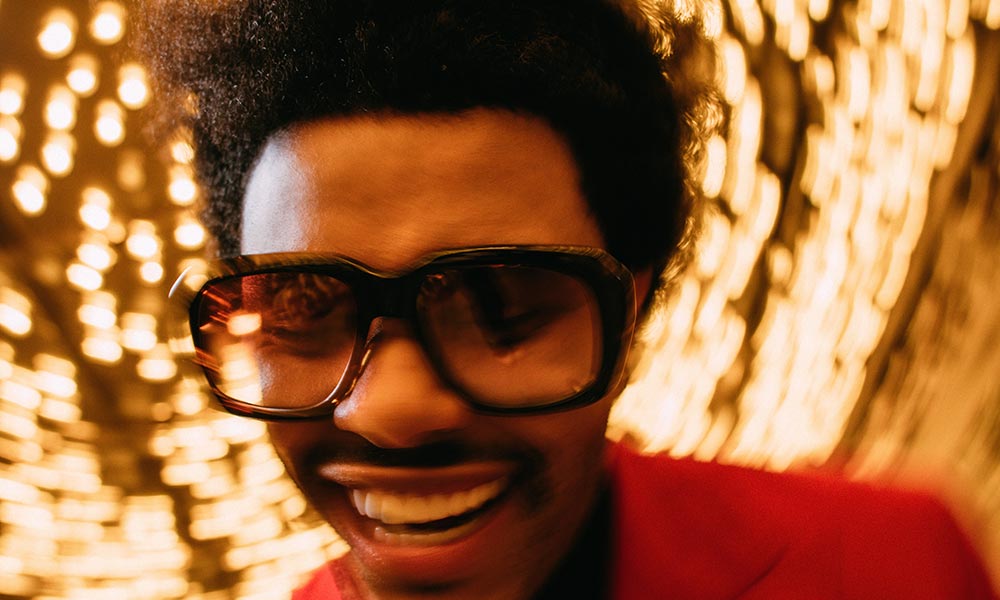 The Weeknd Scores First Uk No Single With Blinding Lights