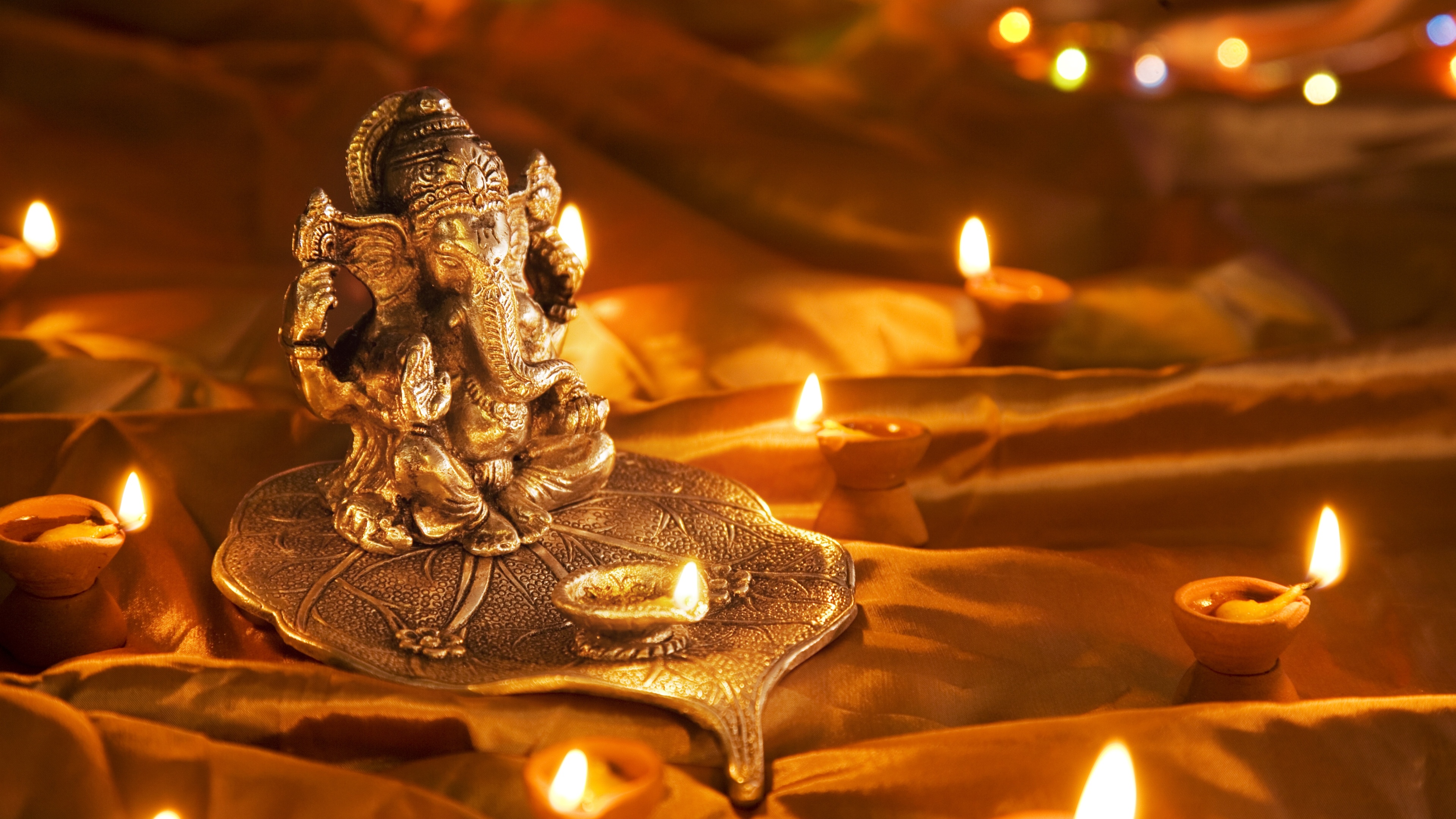 Large Lord Ganesha Statue Hd Wallpaper