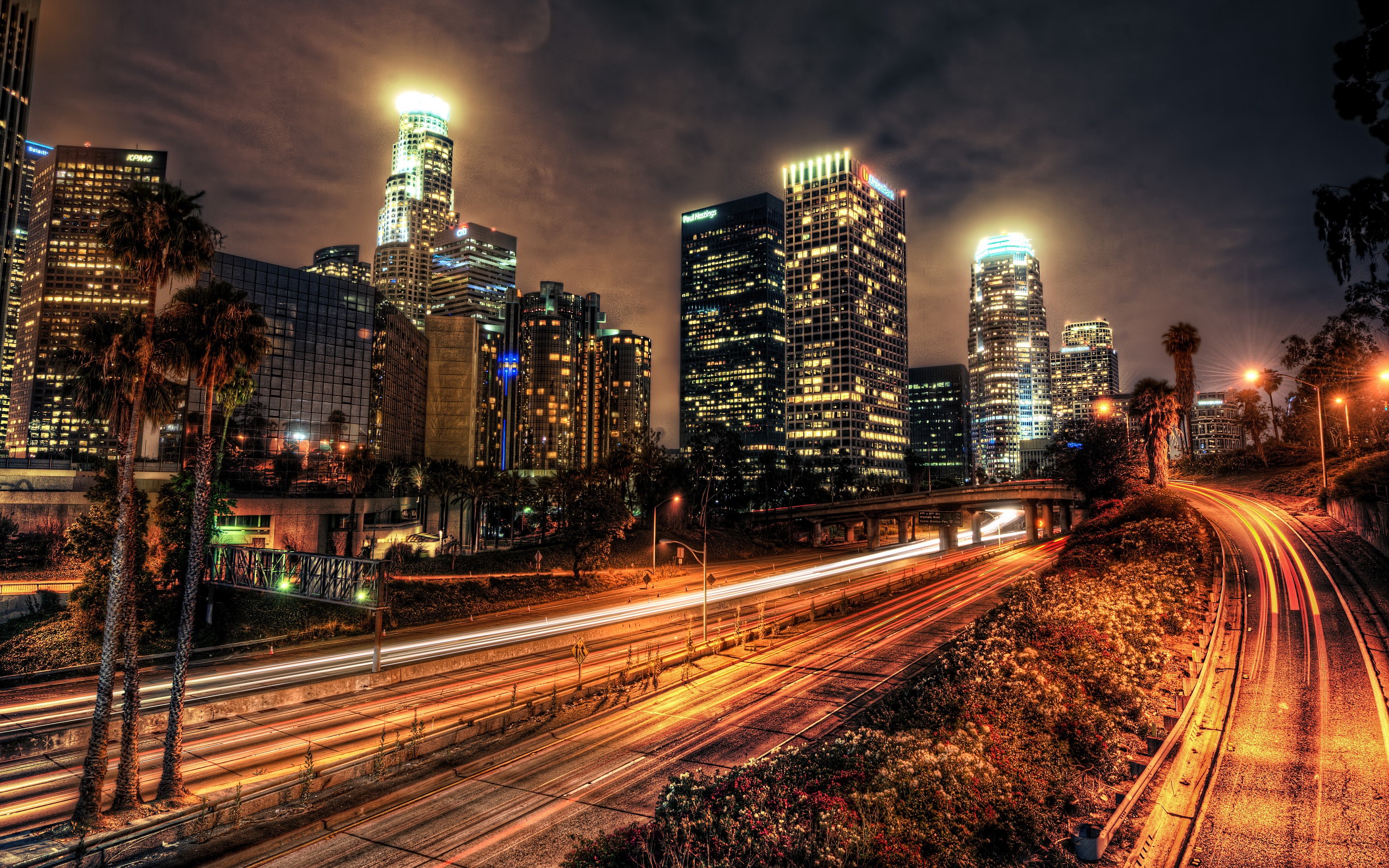 Los Angeles Downtown Skyline At Night Karatasi La