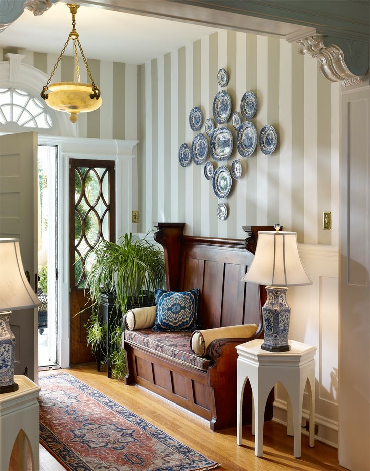 Small Foyer Decorating Ideas Making An Entrance