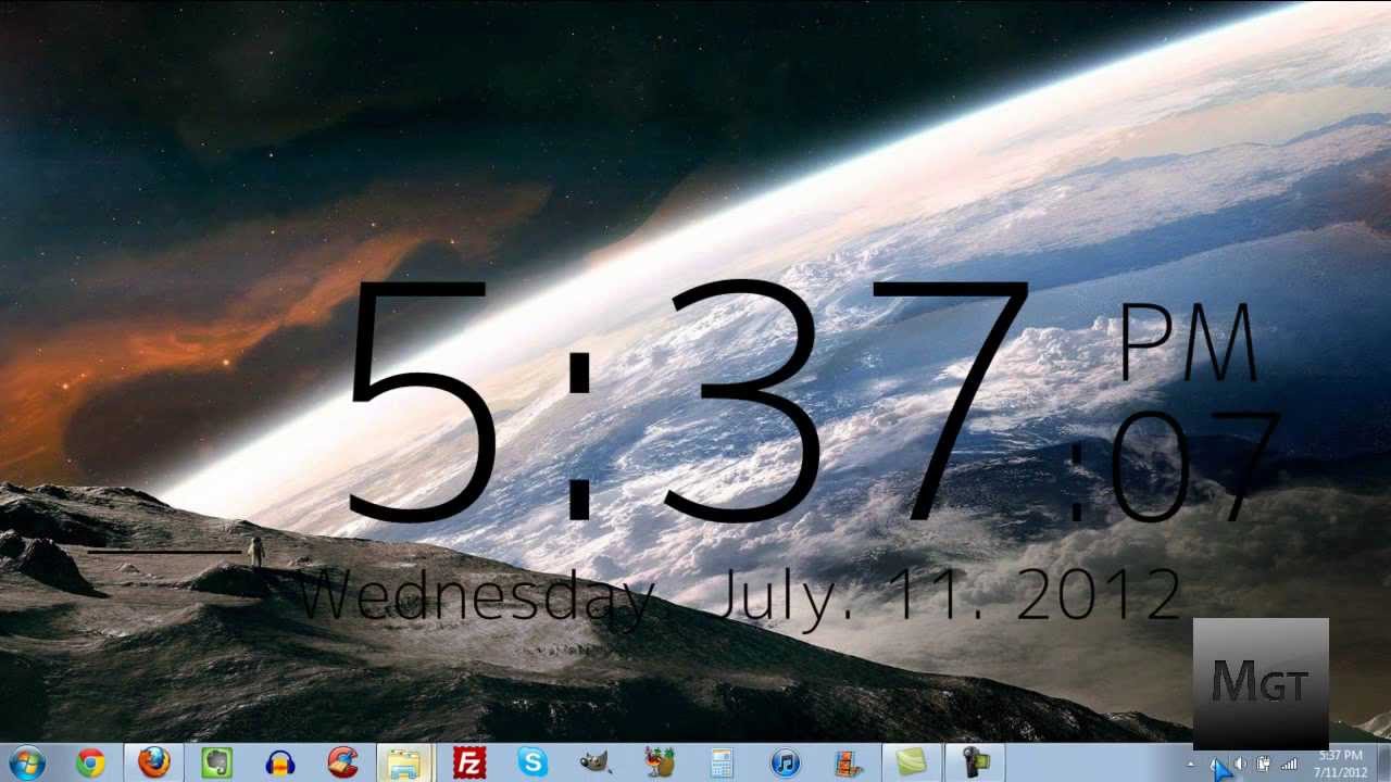 clock displayed on desktop windows 10