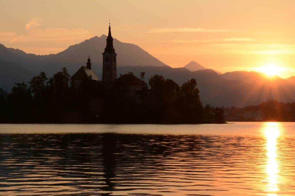 Lake Bled Sunrise Wallpaper