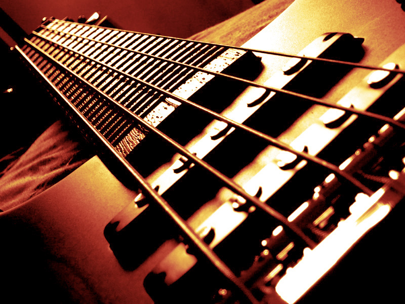 Cool Bass Guitar Desktop Background