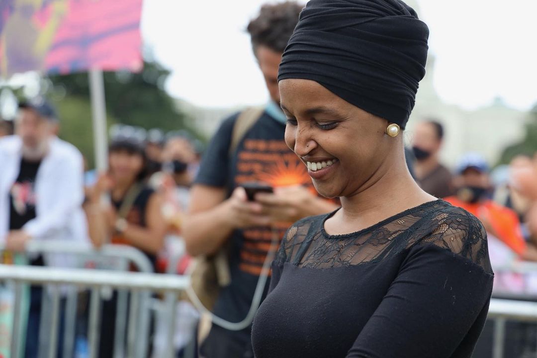 Ilhan Omar Net Worth Wiki Husband Age Biography Height Wallpaper