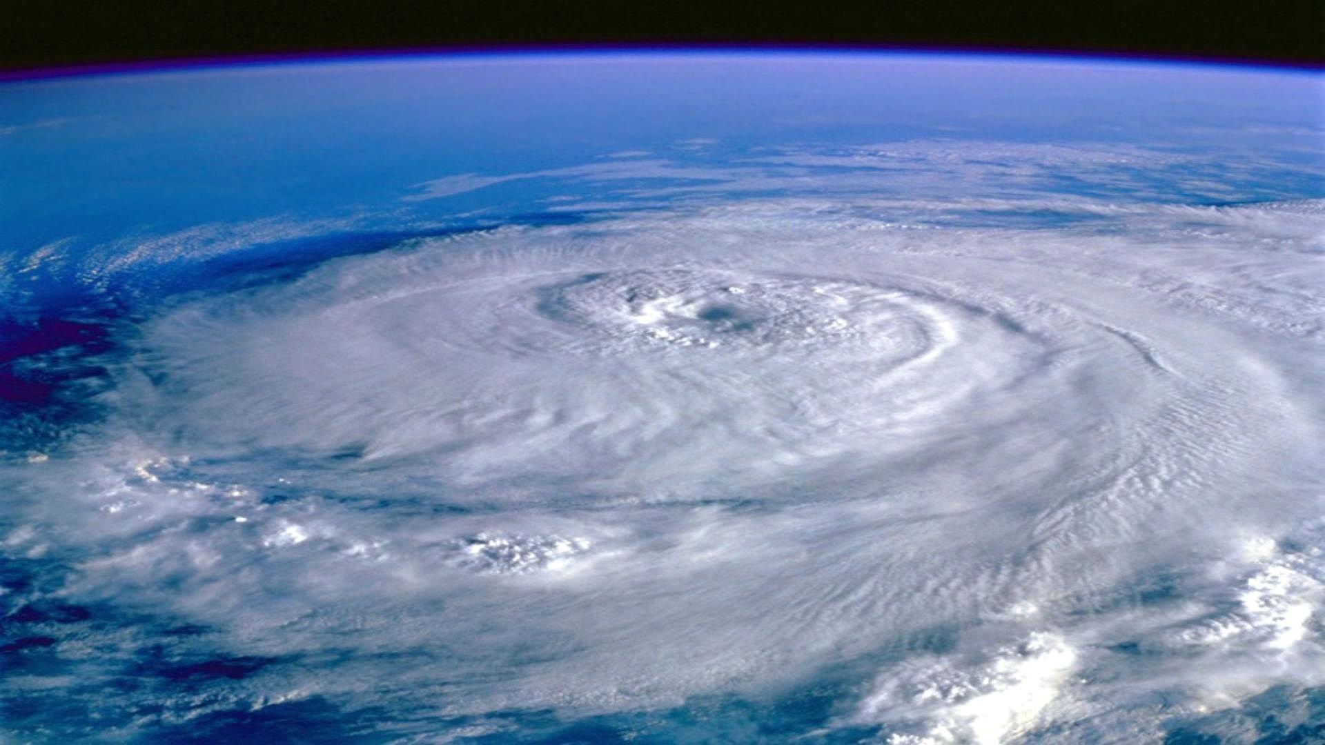 Hurricane Wallpaper Samsung Galaxy