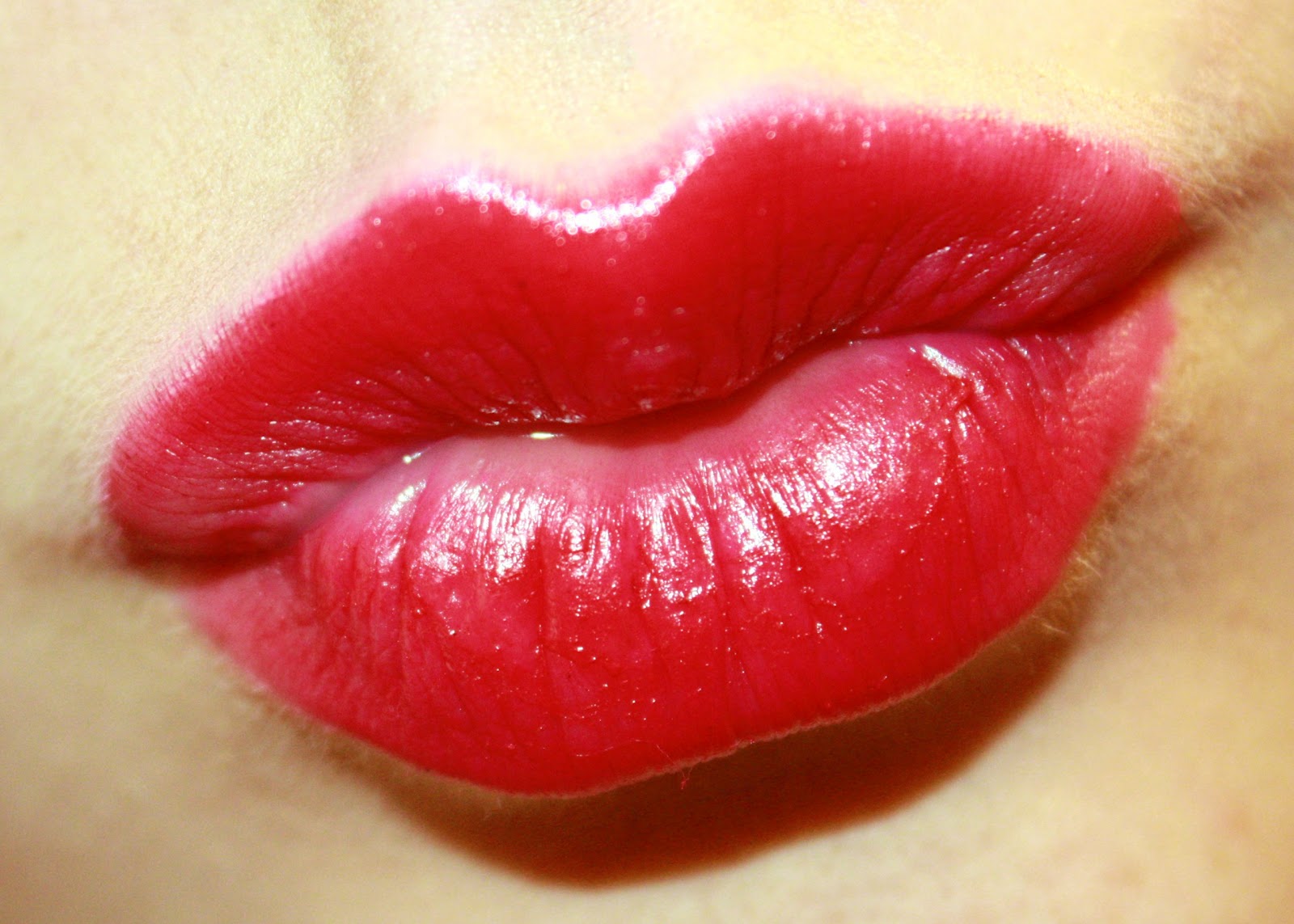 Lips to lips kissing