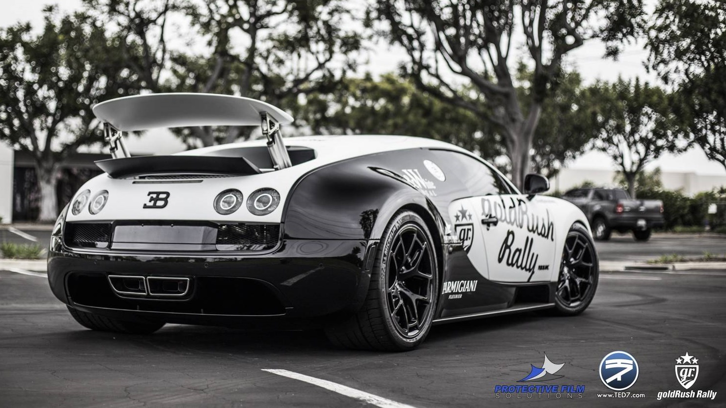 Bugatti Veyron Super Sport HD Wallpaper Desktop