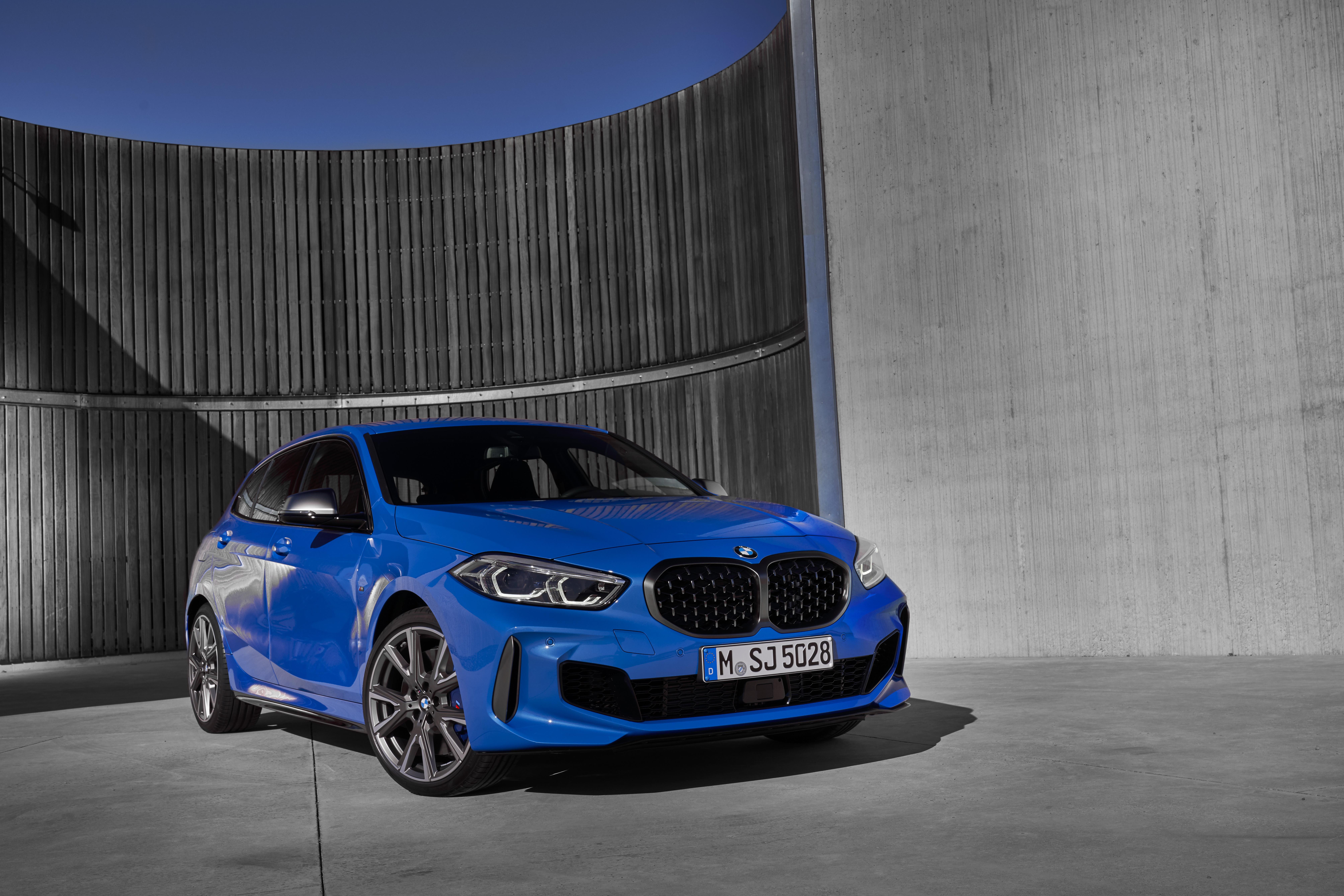 Vehicles Bmw Series 8k Ultra HD Wallpaper