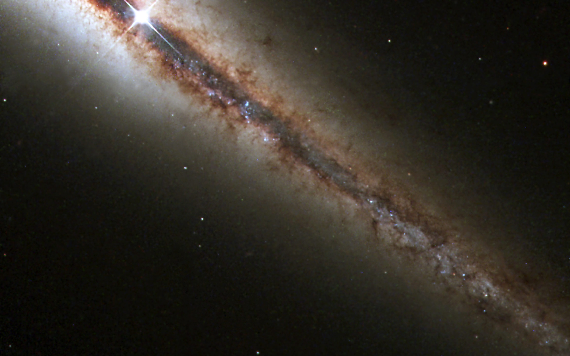 Hubble Telescope Captures Crashing Galaxies