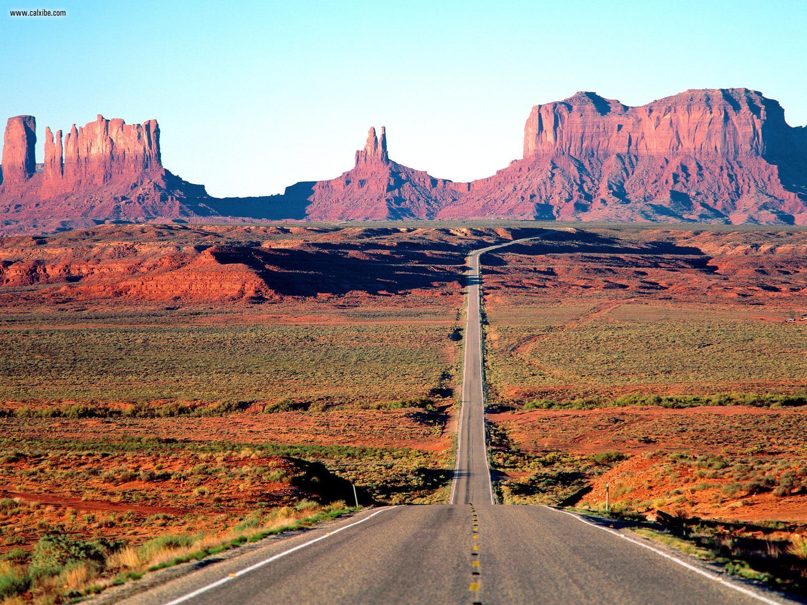  wallpapernature1600x1200On the Road Again Monument Valley Arizona