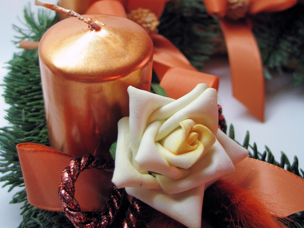 Christmas Decorations Wallpaper Candle Rose