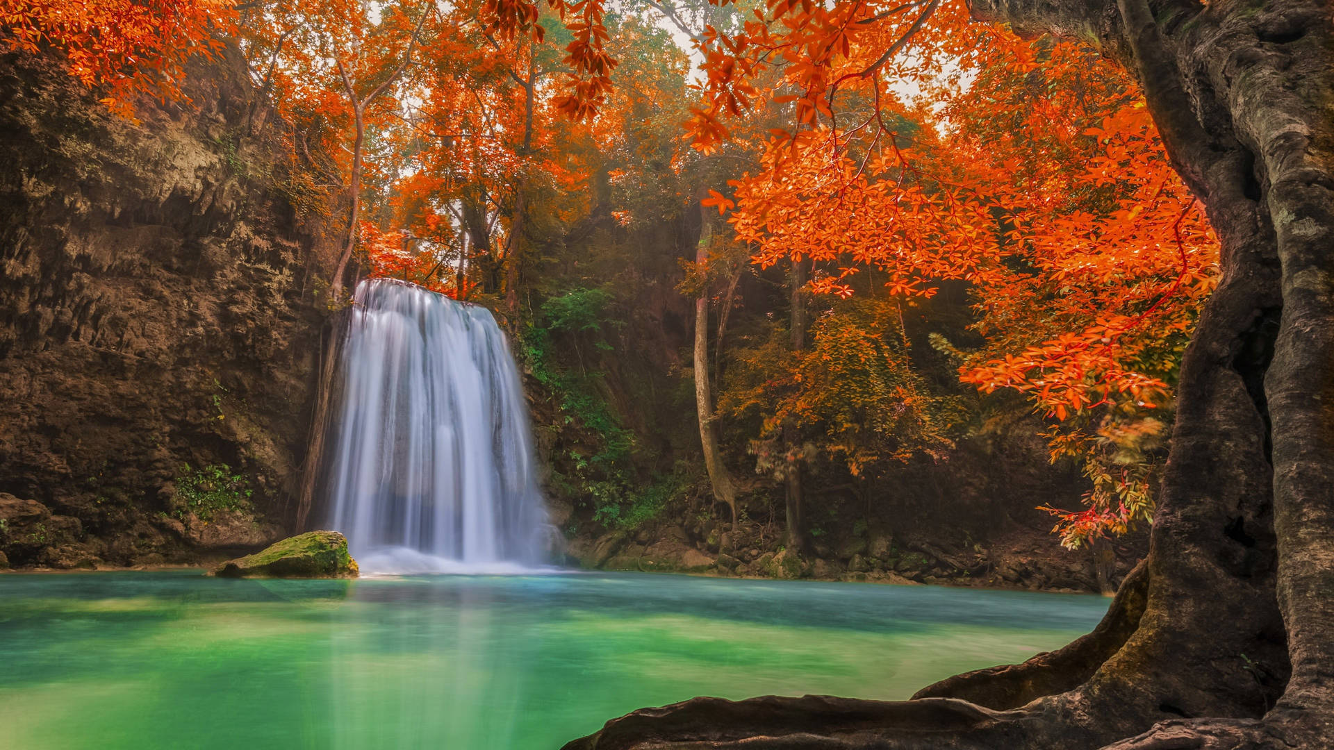 Travel Laptop Wallpaper