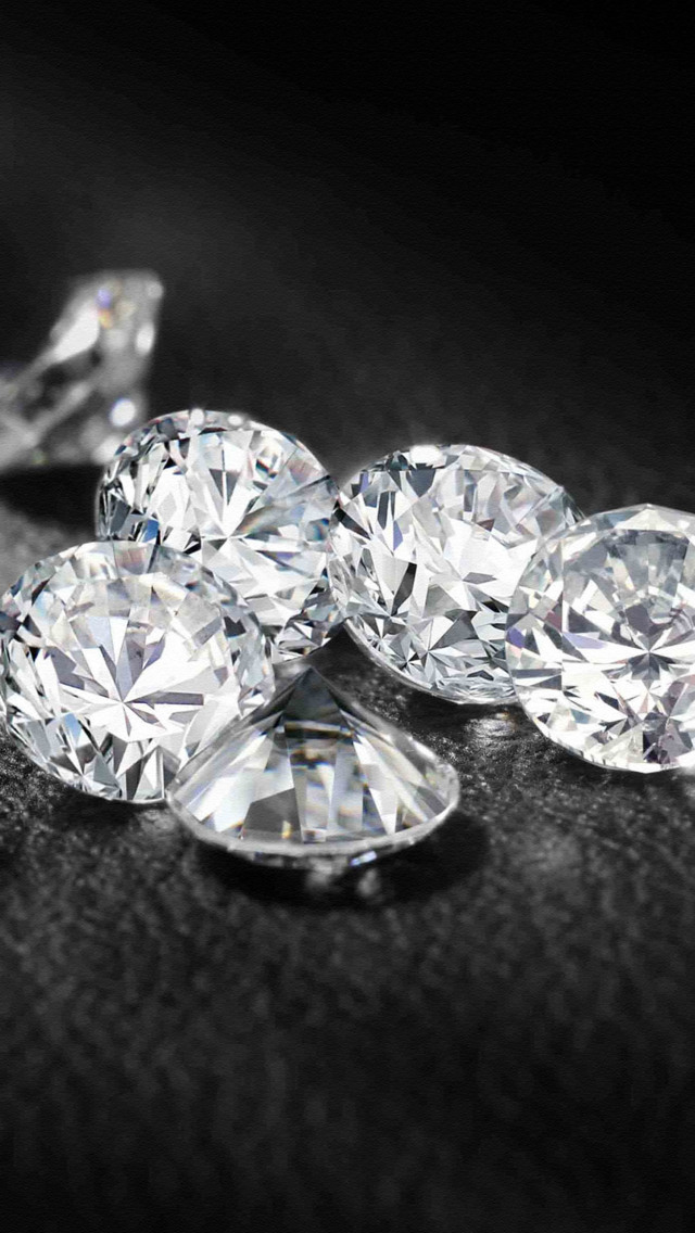 460+ Diamonds Black Background Illustrations, Royalty-Free Vector Graphics  & Clip Art - iStock | Pearls, Gems, Diamond ring