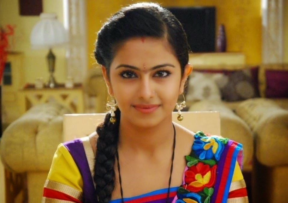 Picture Actress Avika Gor Cute Saree Image In Lakshmi