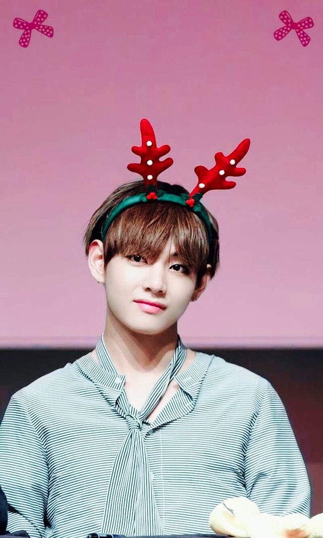 BTS V   Cute Reindeer Pinterest