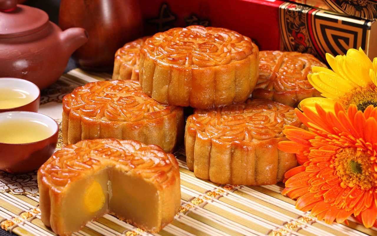 Mid Autumn Reunion Moon Cake Wallpaper Invented By