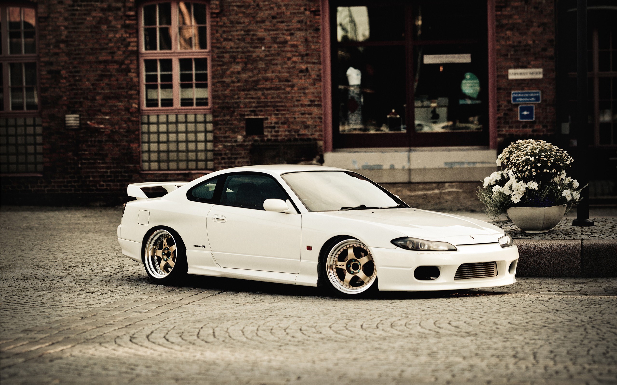 Nissan silvia s15 черная