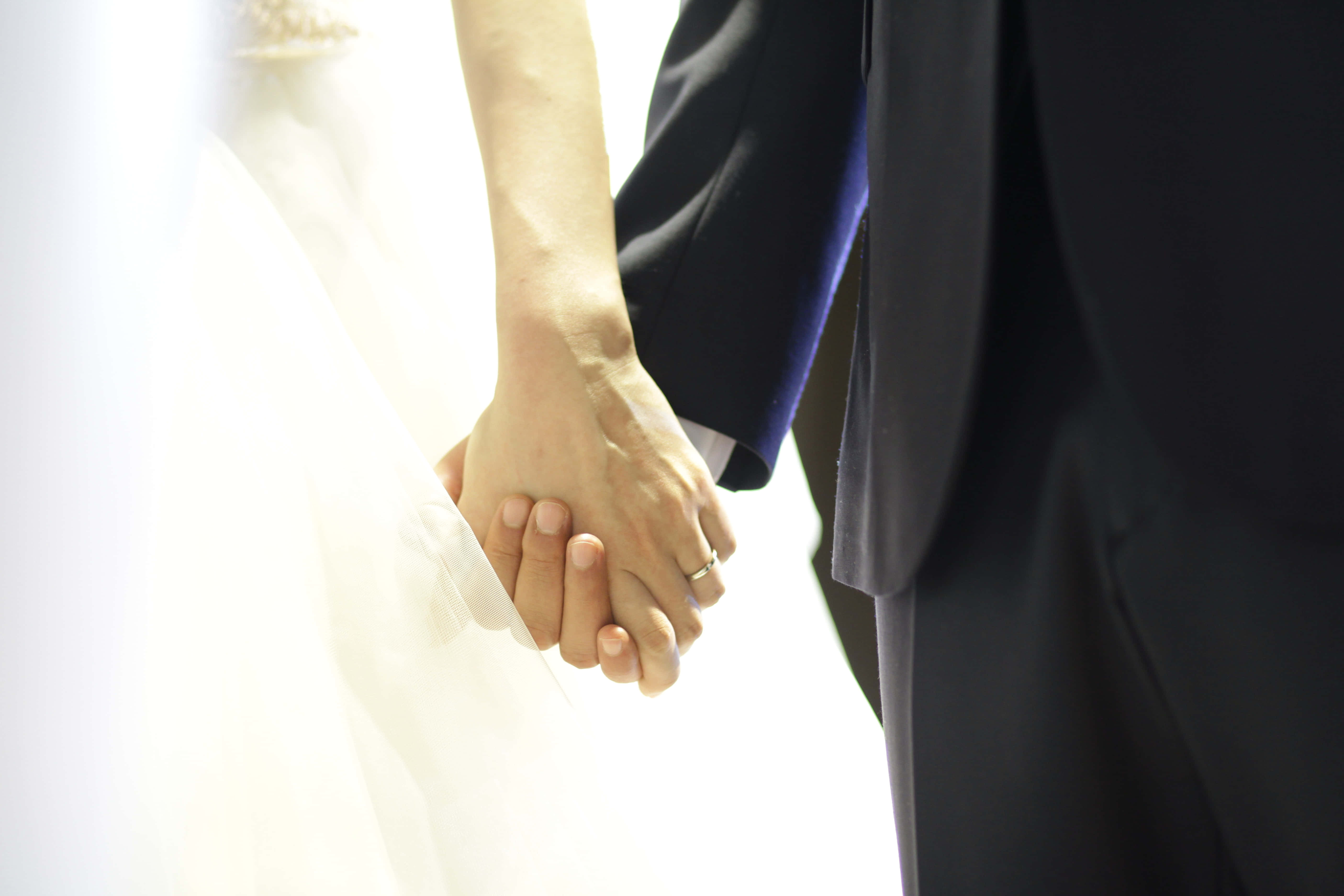 Couple Holding Hand Picture X Wallpaper