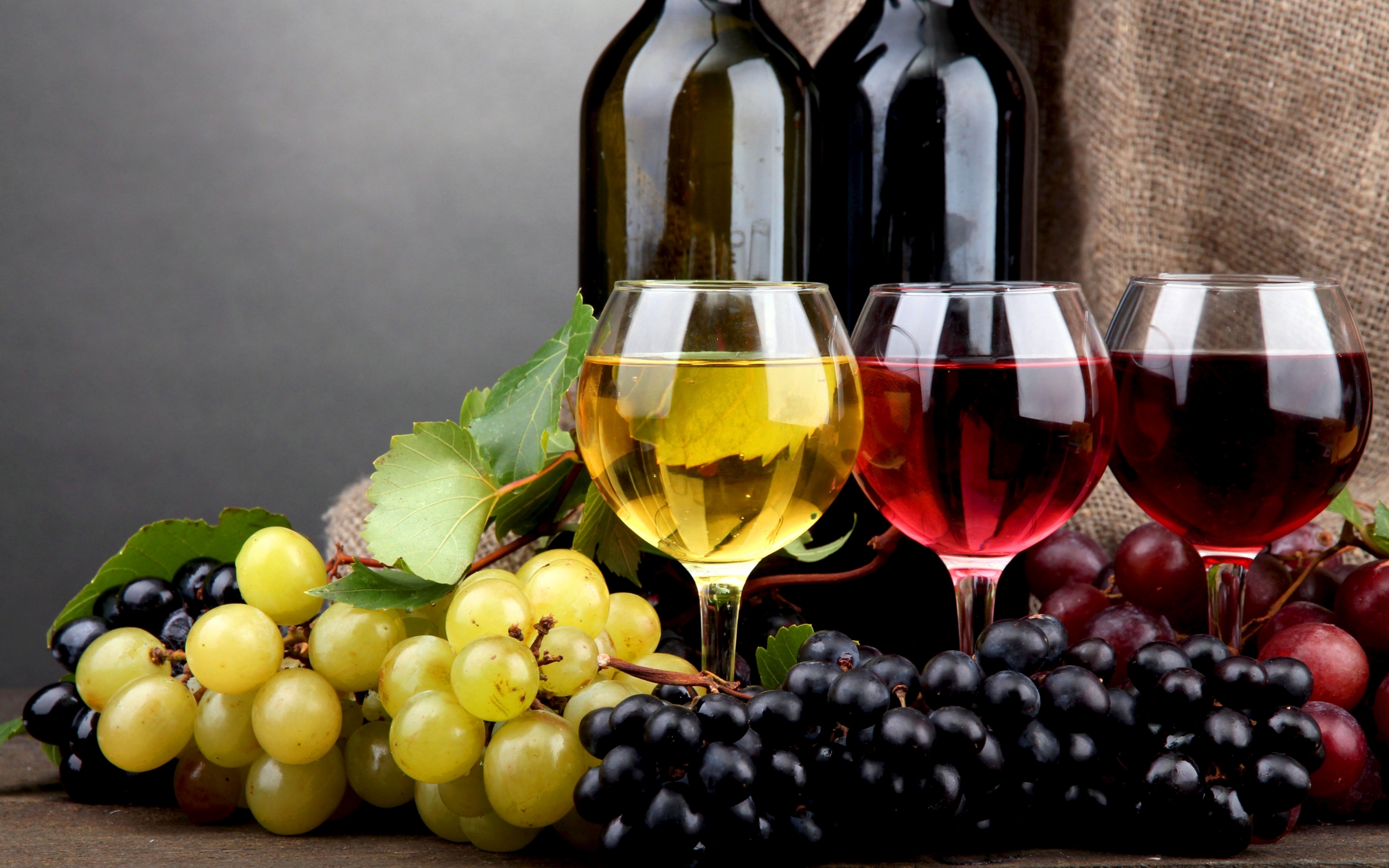  wine and wine glass ipad wallpaper hd download background theme 2560x1600