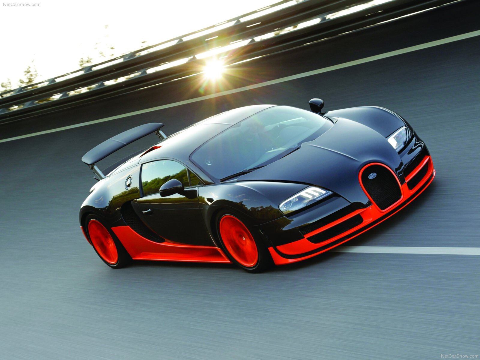 Autozone Bugatti Veyron Super Sport Stills Photogallery