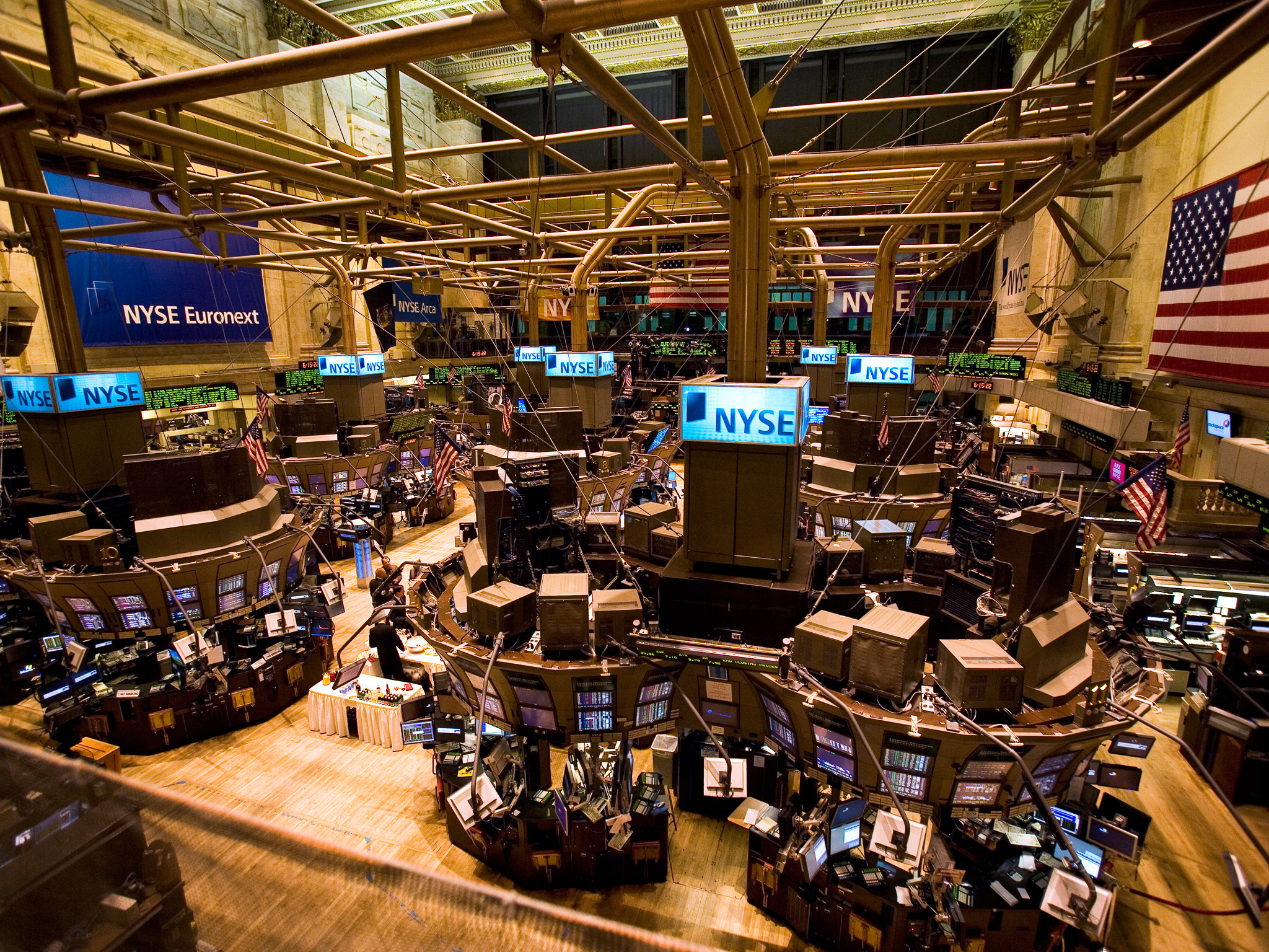 Nyse S Fight With Iex Heats Up Over Un American Jab As The Two