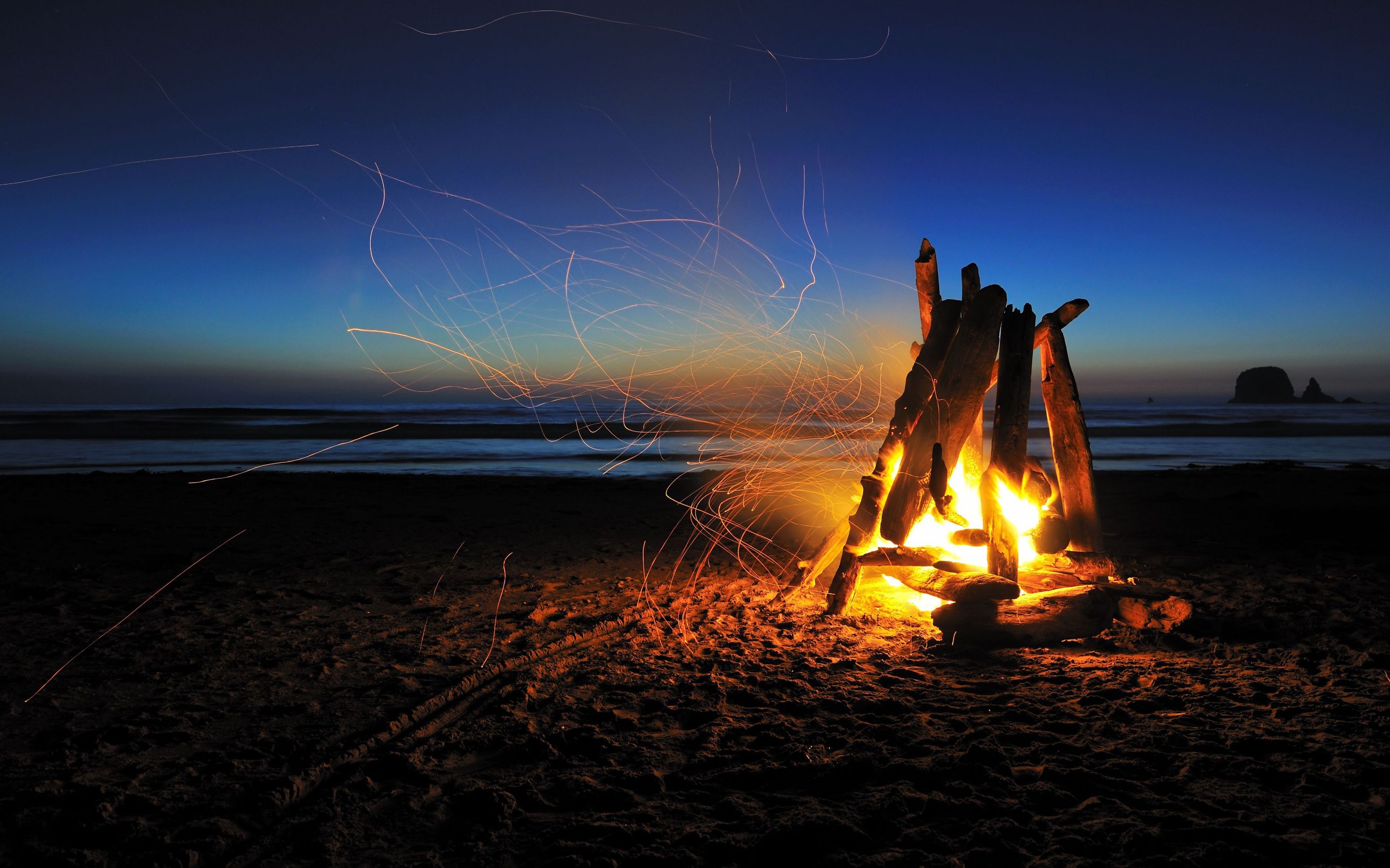 Fire Beach Night Timelapse Sparks Camp Camping wallpaper background