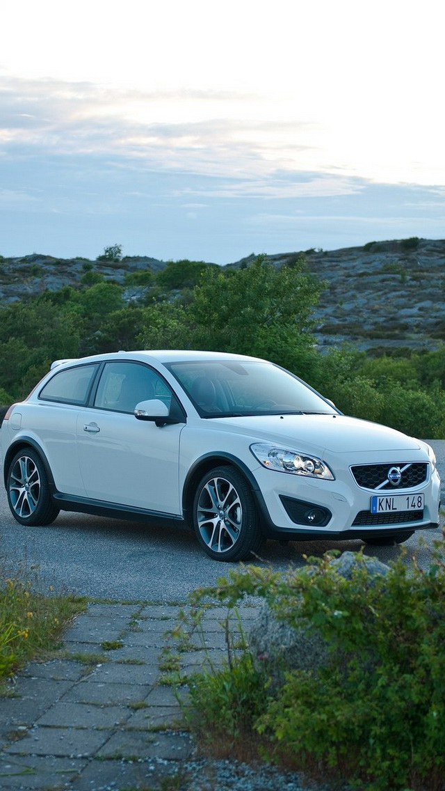 Volvo C30 Wallpaper For iPhone 5c And 5s Devices