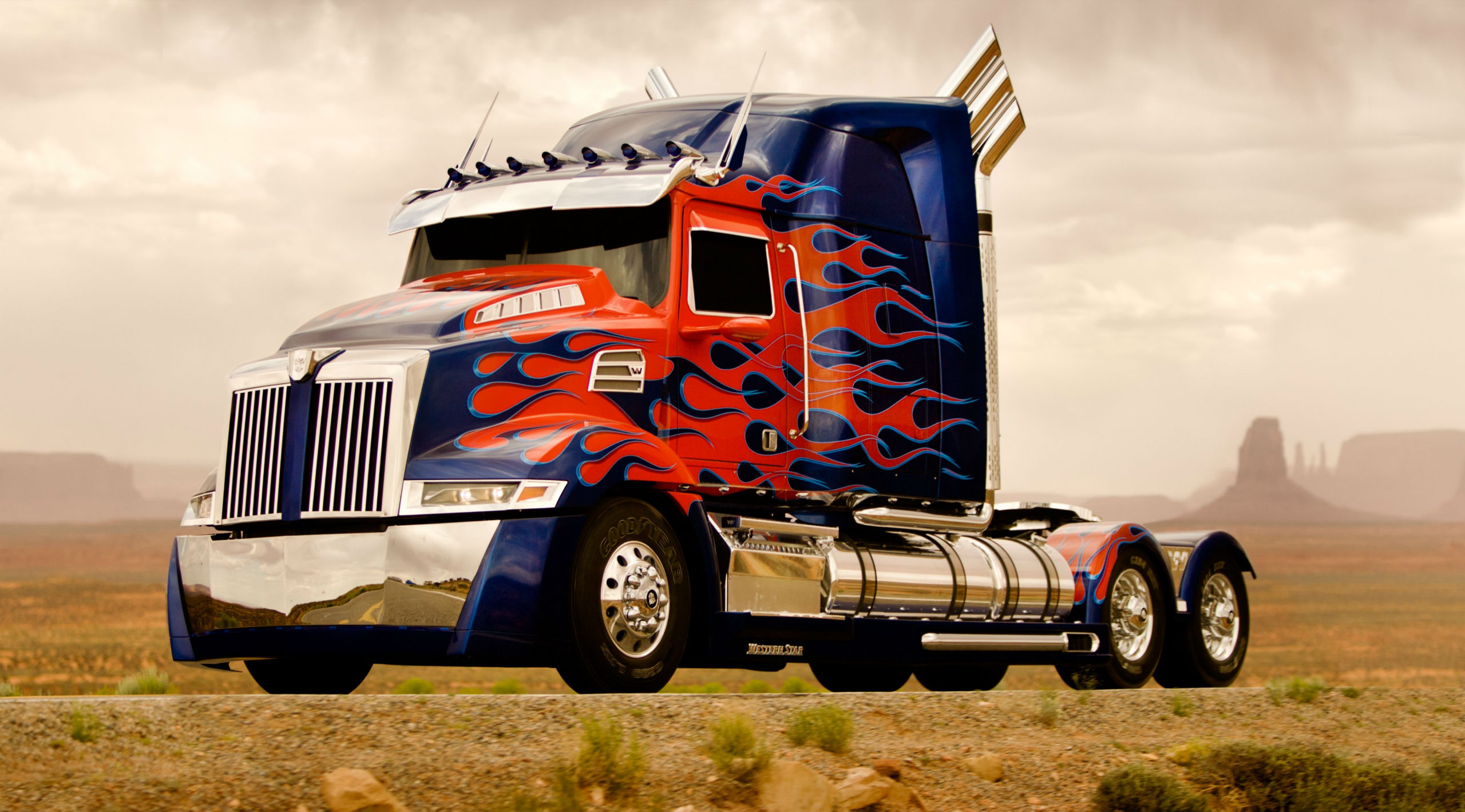 Transformers Trucks Movies Mecha Semi Tractor Truck Wallpaper