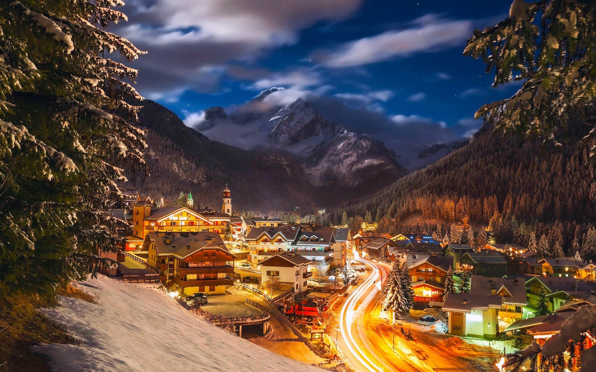 Canazei Ski Resort On A January Evening HD Wallpaper Background