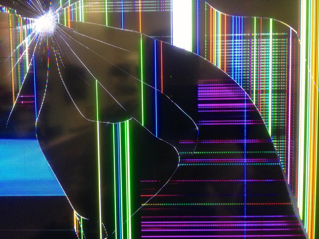 [48+] Broken TV Screen Wallpaper on WallpaperSafari