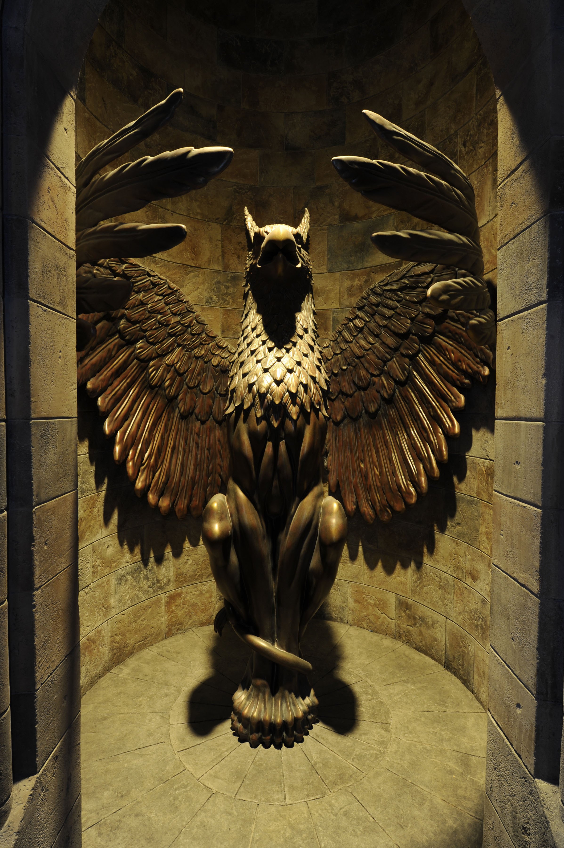 Dumbledore S Griffin Statue Desktop Wallpaper