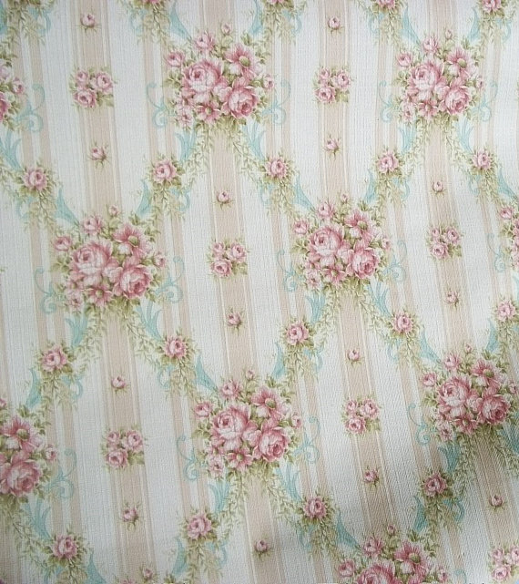 Vintage French Wallpaper 1940s cottage roses by afarmhouseinfrance
