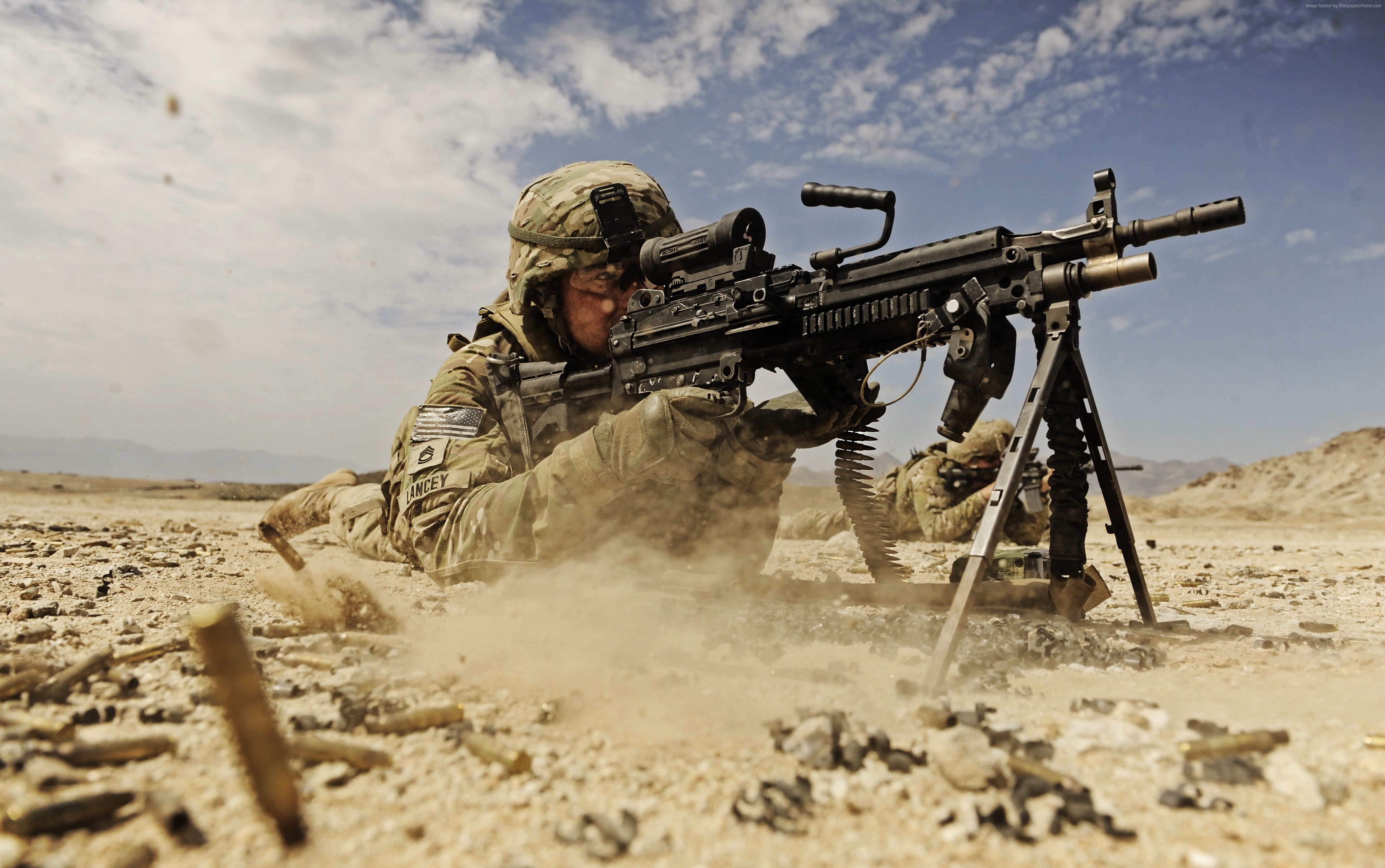 Sand Dust M249 Lmg Machine Gun U S Army Firing