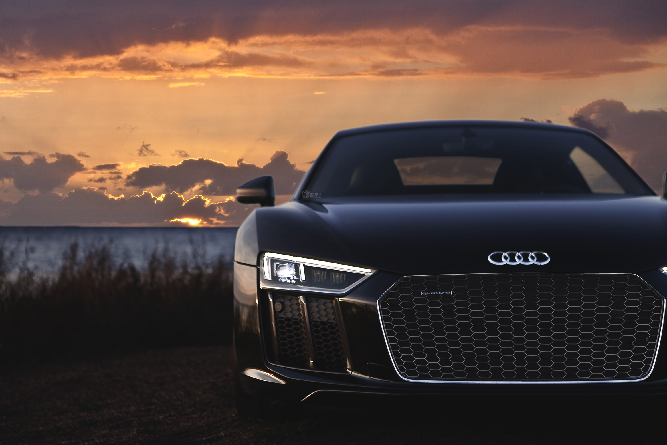 Your Ridiculously Awesome Audi R8 Wallpaper Is Here 2338x1559