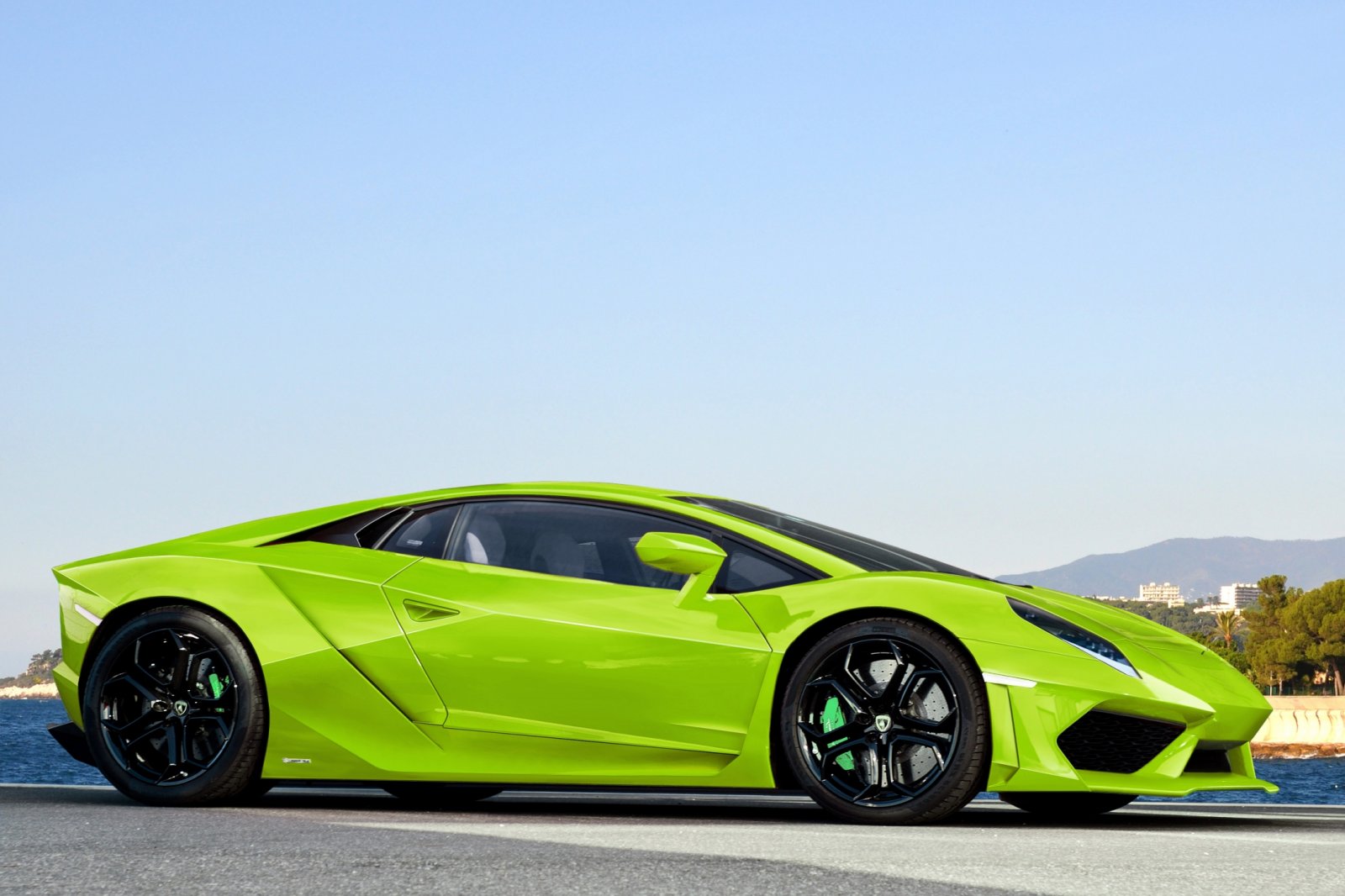 Lamborghini Huracan Green Wallpaper HD