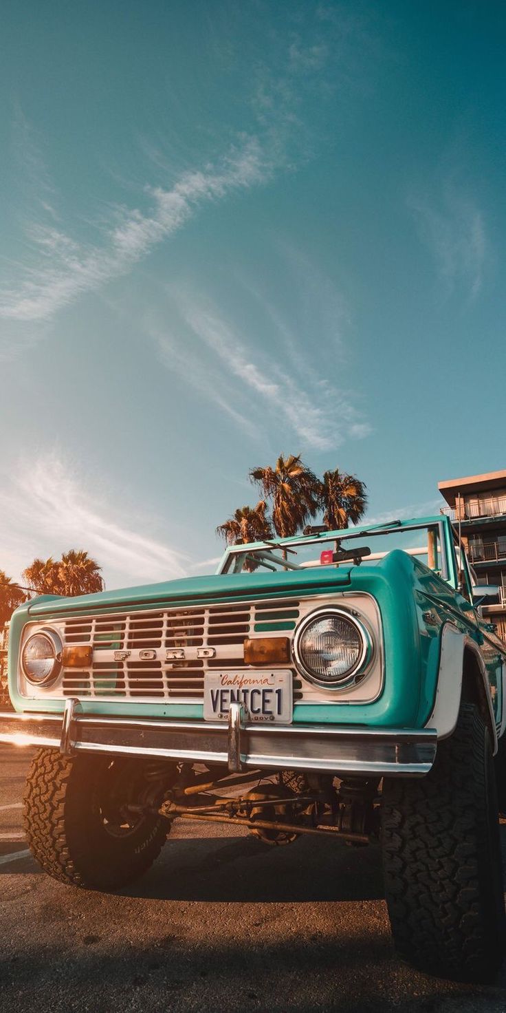 Nick On Cars Wallpaper