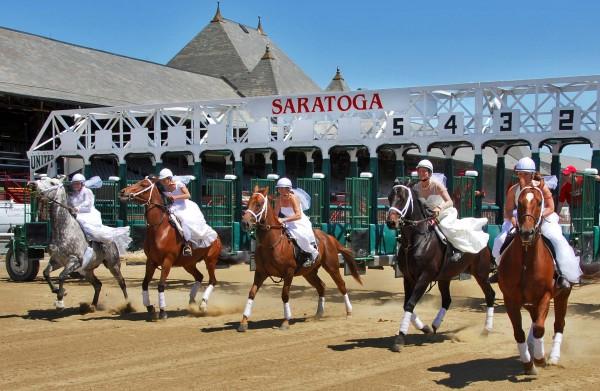 Saratoga Horse Racing Wallpaper